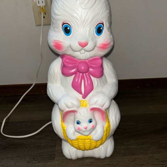 Empire Vintage 1995 Easter Bunny Blow Mold with Pink Bow and Basket 22” - Picture 4 of 9